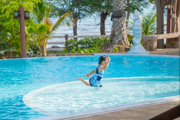 ที่พักมีสระว่ายน้ำ สำหรับเด็ก Rocky Point Resort
